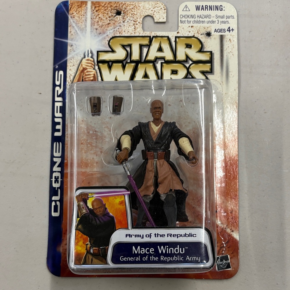 Star Wars Clone Wars Mace Windu Figure with Purple Lightsaber 2003